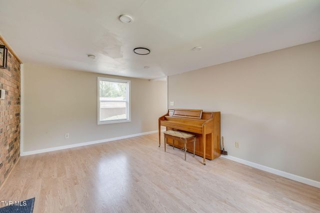 166 Ward Road, Bulls Gap, TN 37711