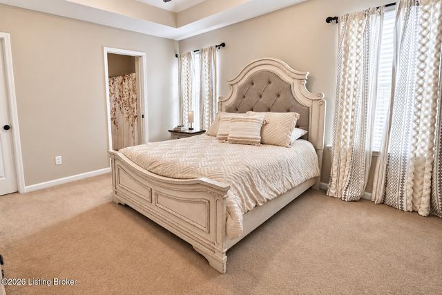 364 Berger Farm Dr, Mt Washington, KY 40047