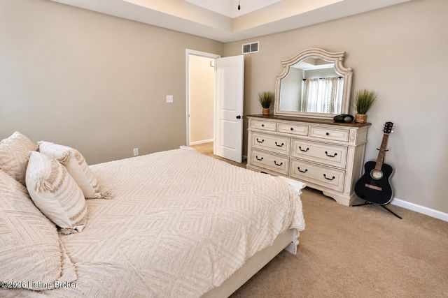 364 Berger Farm Dr, Mt Washington, KY 40047