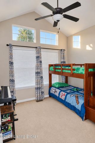 364 Berger Farm Dr, Mt Washington, KY 40047