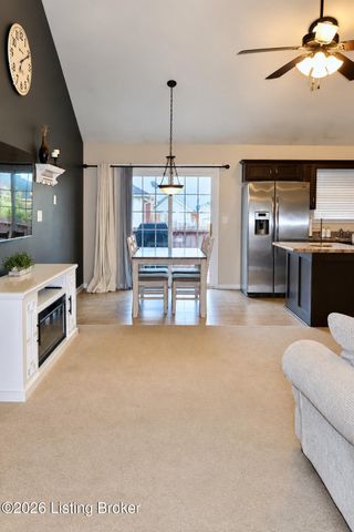 364 Berger Farm Dr, Mt Washington, KY 40047