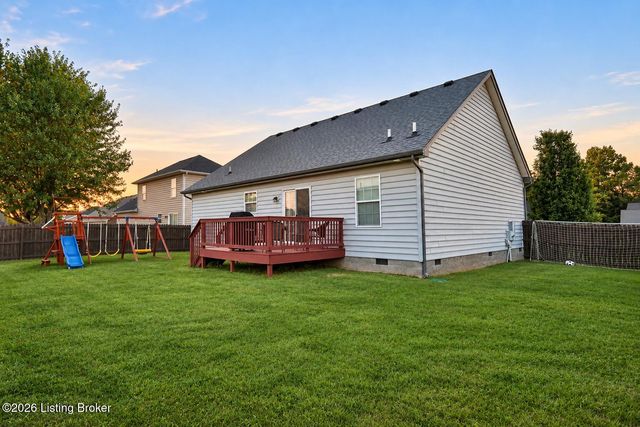 364 Berger Farm Dr, Mt Washington, KY 40047