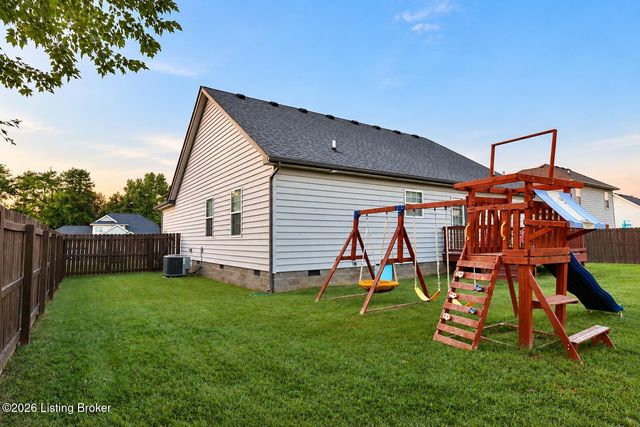 364 Berger Farm Dr, Mt Washington, KY 40047