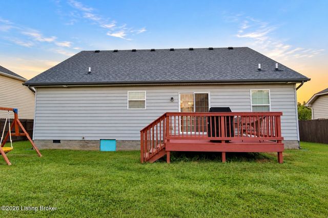 364 Berger Farm Dr, Mt Washington, KY 40047