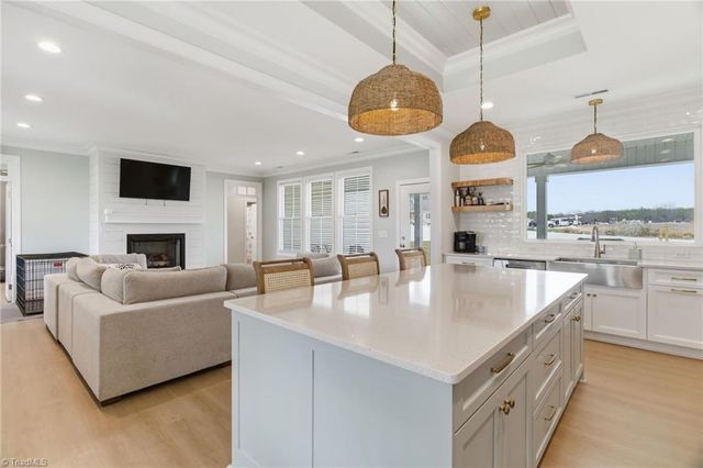 333 Wynnfall Drive, Lexington, NC 27295