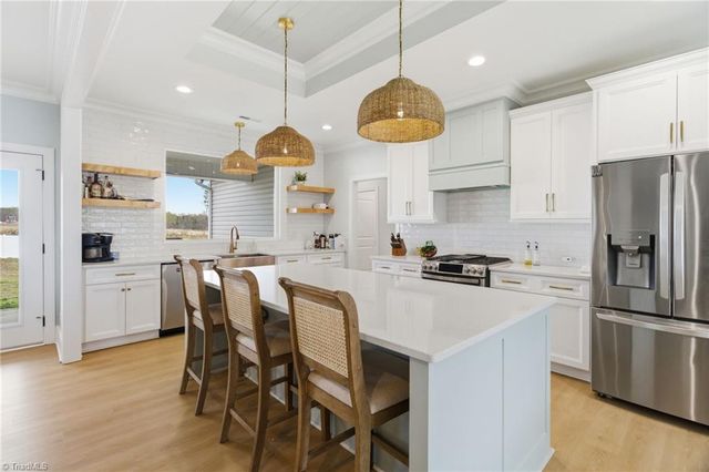 333 Wynnfall Drive, Lexington, NC 27295