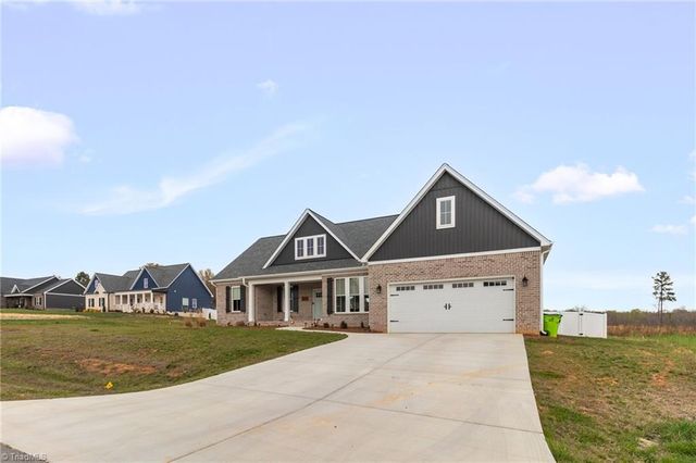 333 Wynnfall Drive, Lexington, NC 27295