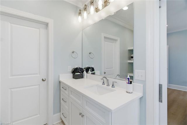 333 Wynnfall Drive, Lexington, NC 27295