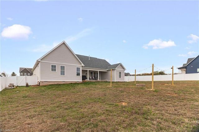 333 Wynnfall Drive, Lexington, NC 27295