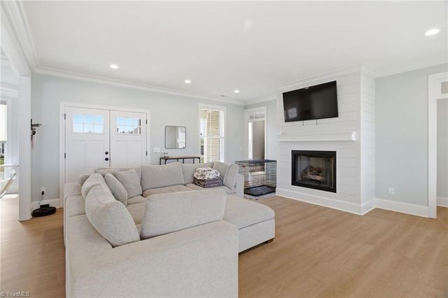 333 Wynnfall Drive, Lexington, NC 27295