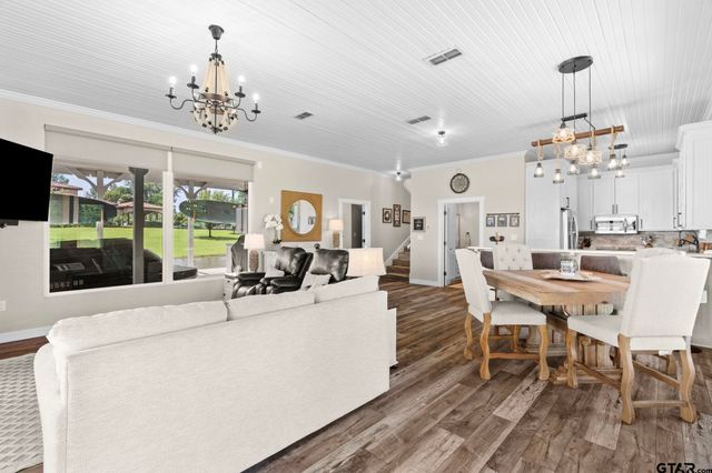 17790 Southpoint Rd, Whitehouse, TX 75791