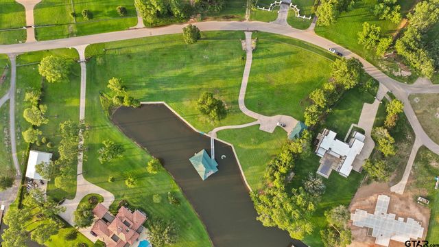 17790 Southpoint Rd, Whitehouse, TX 75791