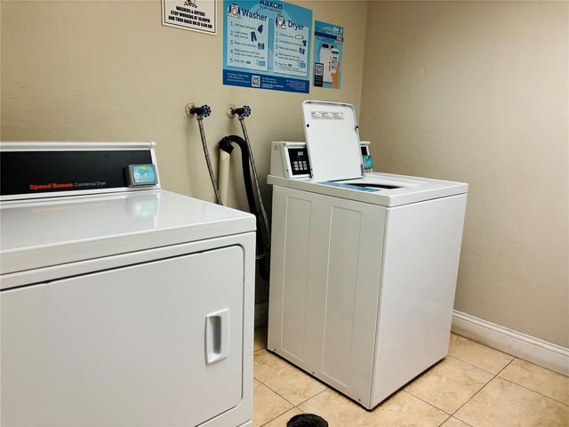 7300 NW 17th Street 202, Plantation, FL 33313