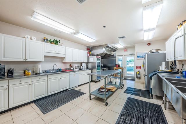 39820 US HIGHWAY 19 N 153, Tarpon Springs, FL 34689