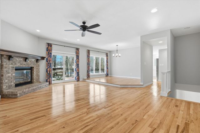 3808 BARRINGTON DR, Columbia, MO 65203