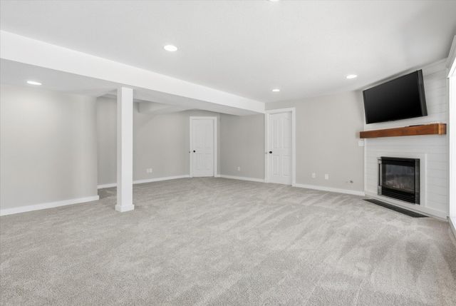 3808 BARRINGTON DR, Columbia, MO 65203