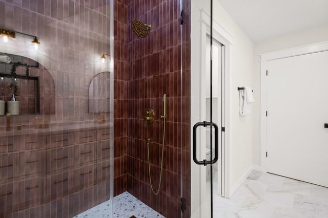 404 Bittern CIR, Buda, TX 78610