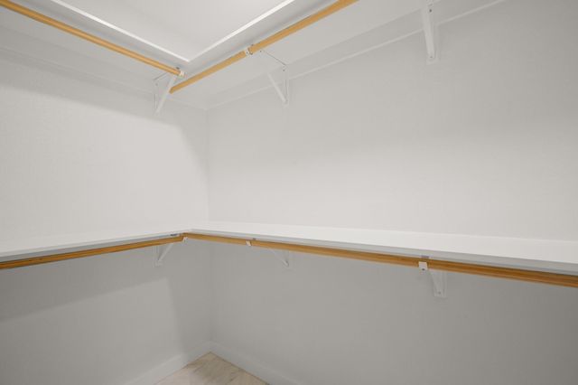 404 Bittern CIR, Buda, TX 78610