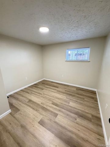 20945 Millard Street, Taylor, MI 48180