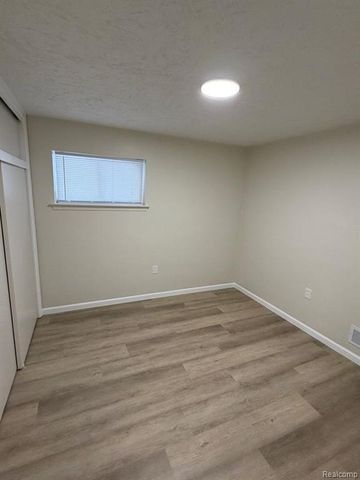 20945 Millard Street, Taylor, MI 48180