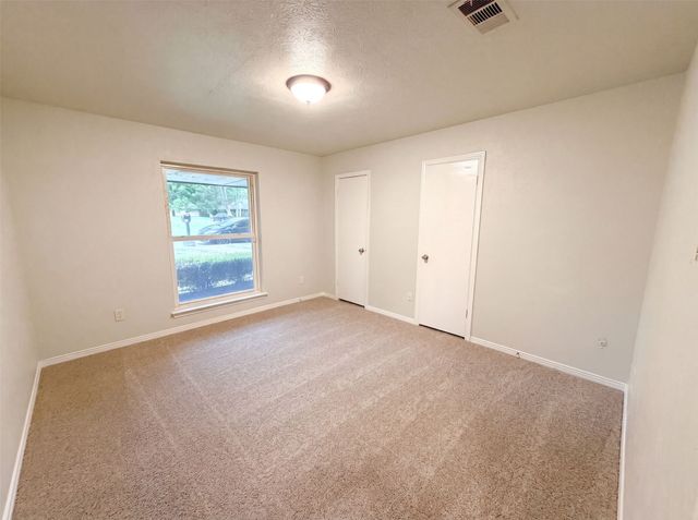 316 Brookwood Drive, Desoto, TX 75115