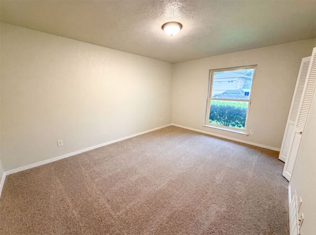 316 Brookwood Drive, Desoto, TX 75115
