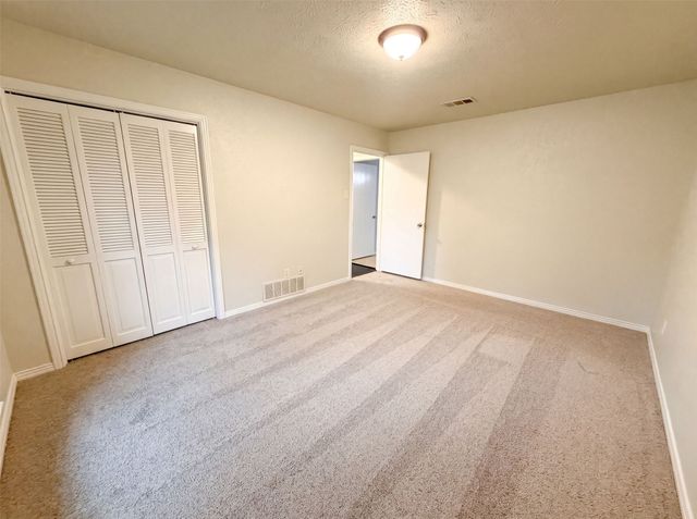 316 Brookwood Drive, Desoto, TX 75115