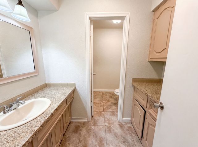 316 Brookwood Drive, Desoto, TX 75115