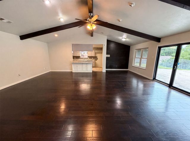 316 Brookwood Drive, Desoto, TX 75115