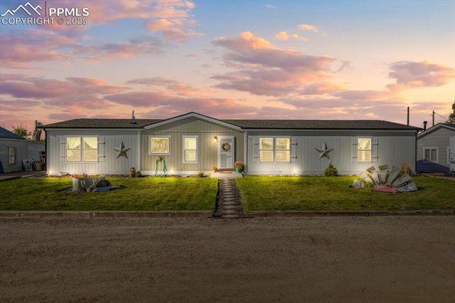 329 4th Avenue, Deer Trail, CO 80105