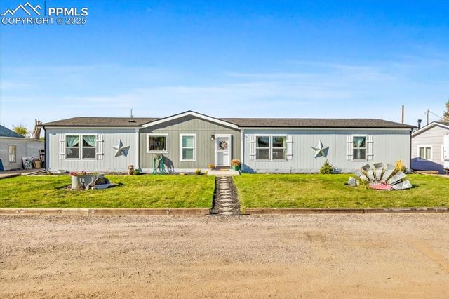 329 4th Avenue, Deer Trail, CO 80105