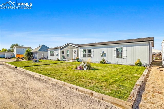 329 4th Avenue, Deer Trail, CO 80105
