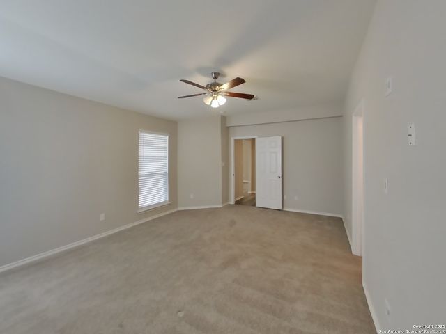 9039 Thomas York, San Antonio, TX 78251