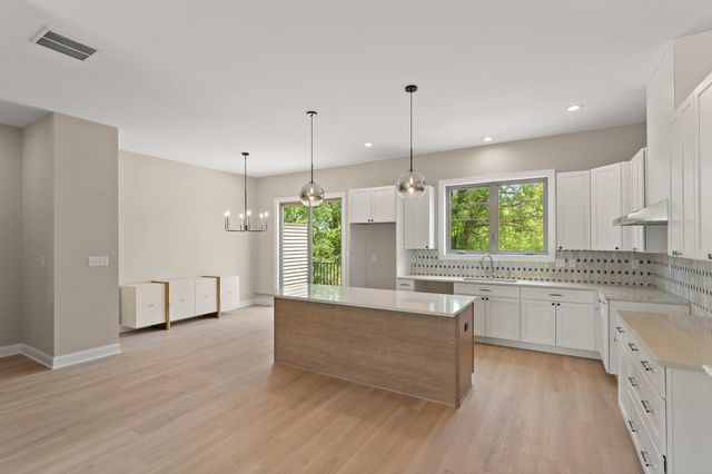 59 Sanctuary Drive, Valparaiso, IN 46385