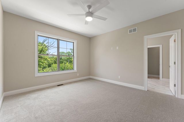 59 Sanctuary Drive, Valparaiso, IN 46385