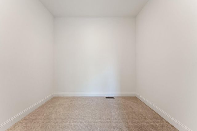 59 Sanctuary Drive, Valparaiso, IN 46385