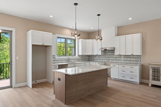 59 Sanctuary Drive, Valparaiso, IN 46385