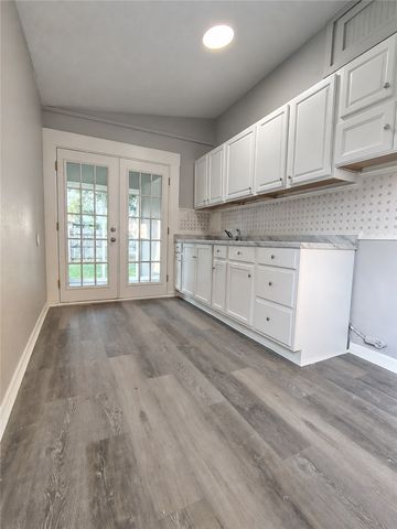 223 Prentice Drive, New Carlisle, OH 45344