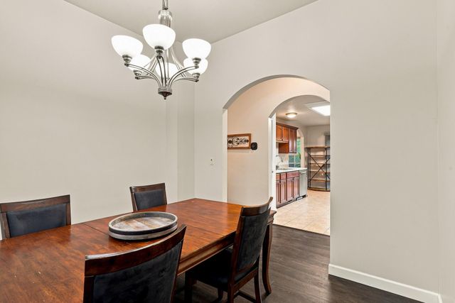 1400 CAROLINA DR, Columbia, MO 65202