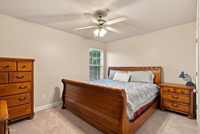 1400 CAROLINA DR, Columbia, MO 65202