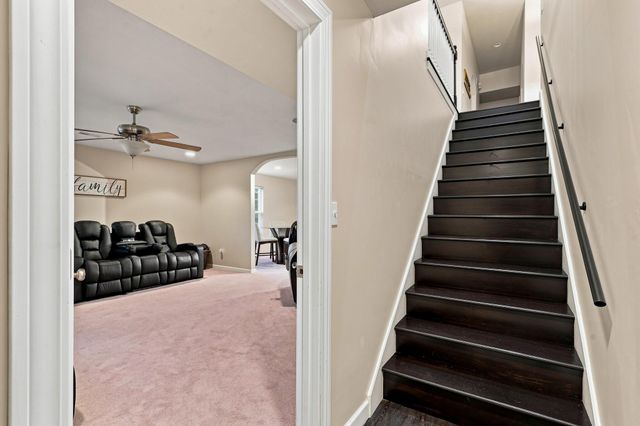 1400 CAROLINA DR, Columbia, MO 65202