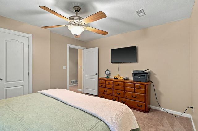 1400 CAROLINA DR, Columbia, MO 65202