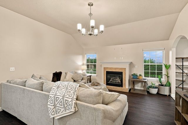 1400 CAROLINA DR, Columbia, MO 65202