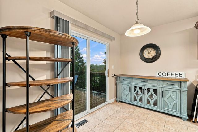 1400 CAROLINA DR, Columbia, MO 65202