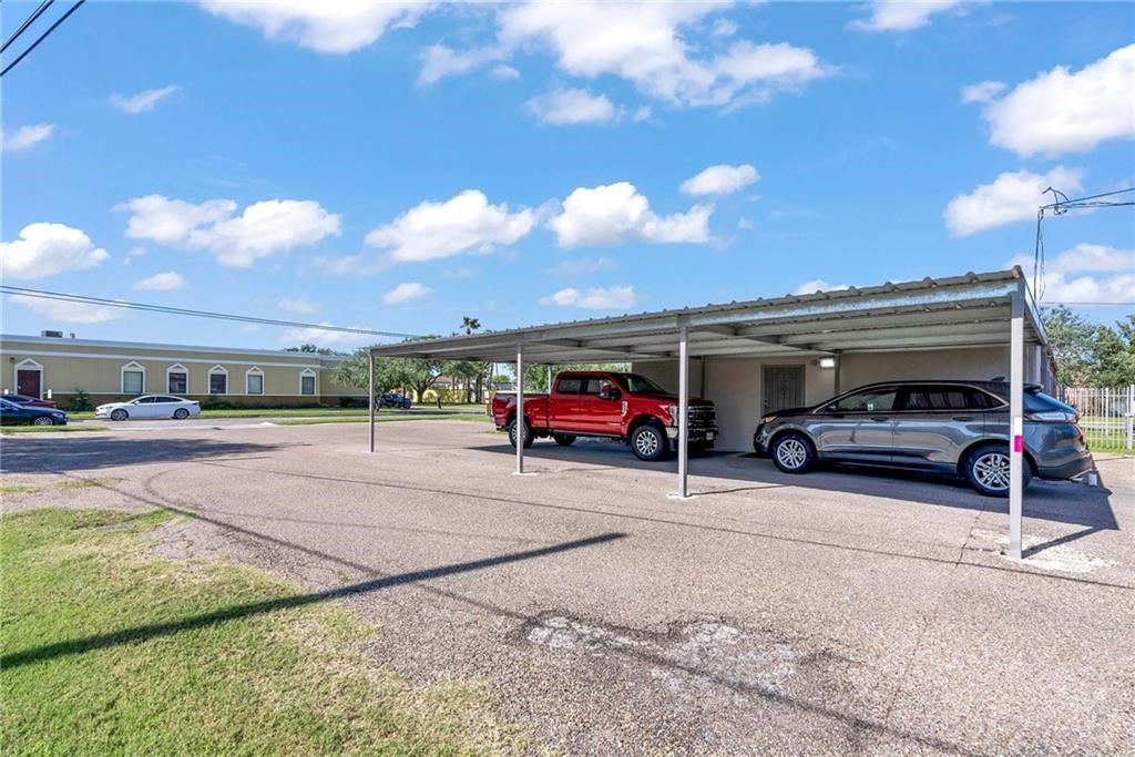 1126 3rd St, Corpus Christi, TX 78404 — photo 2