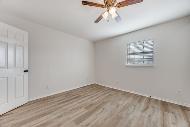 1382 US Highway 69, Denison, TX 75021