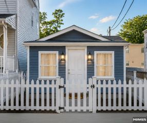 197 Edmund Avenue, Paterson, NJ 07502