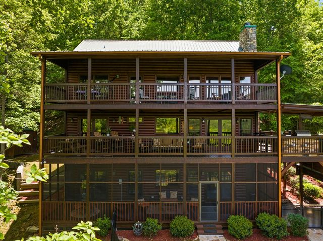 115 Mountain High Drive, Mineral Bluff, GA 30559