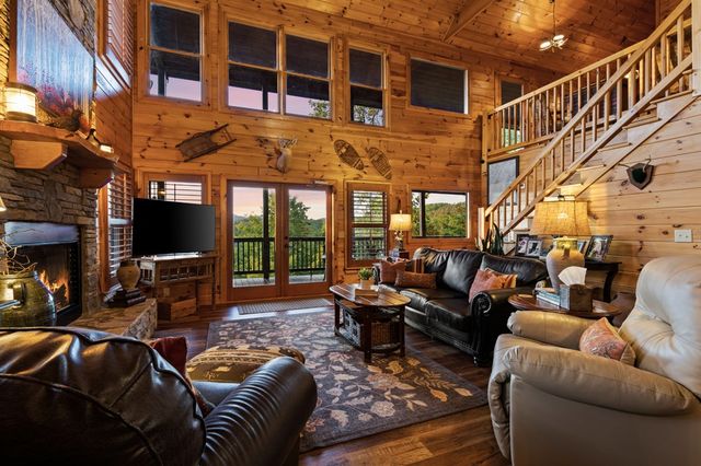 115 Mountain High Drive, Mineral Bluff, GA 30559