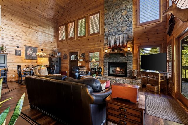 115 Mountain High Drive, Mineral Bluff, GA 30559